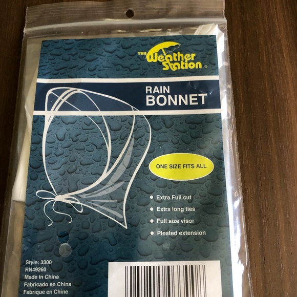 2 Rain bonnets - Picture 2 of 4